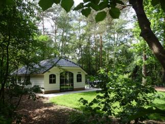 Bungalow korhoen met bedstee